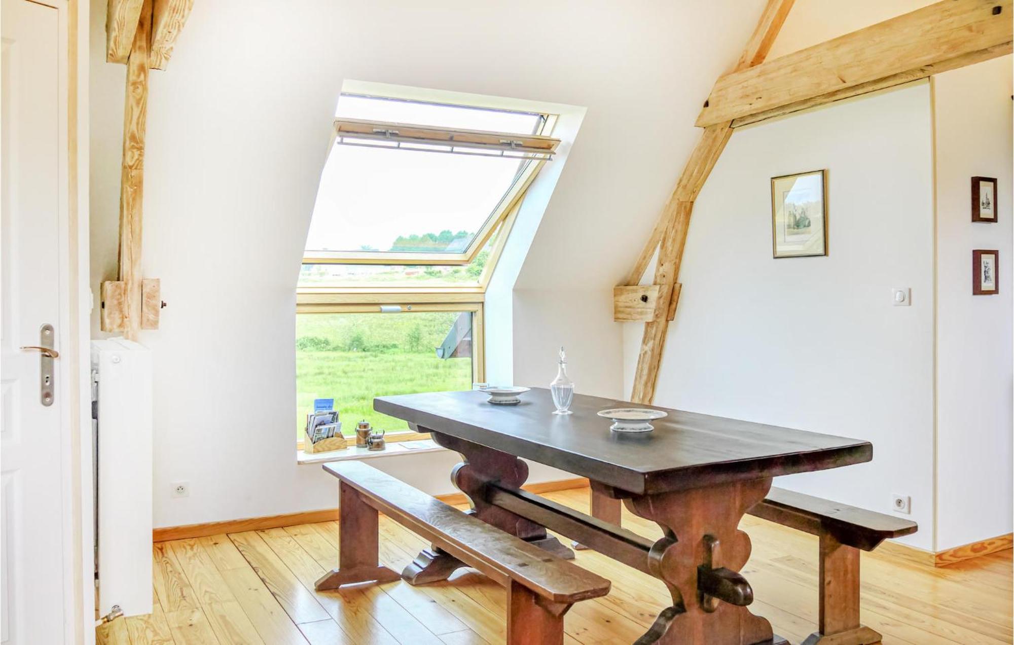 2 Bedroom Amazing Apartment In Ponts 外观 照片